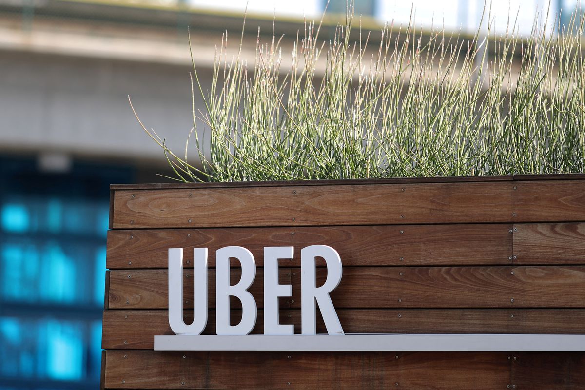 image Uber revamps driver pay algorithm to attract drivers