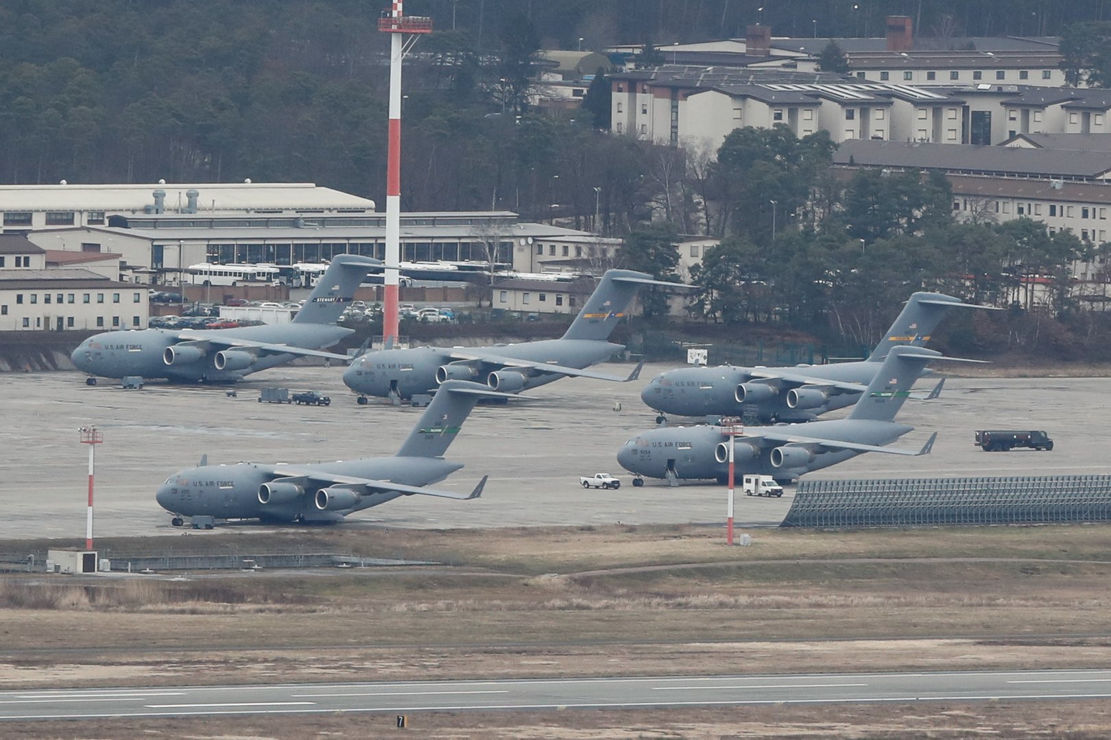 image US soldiers expected to land in Poland on Saturday