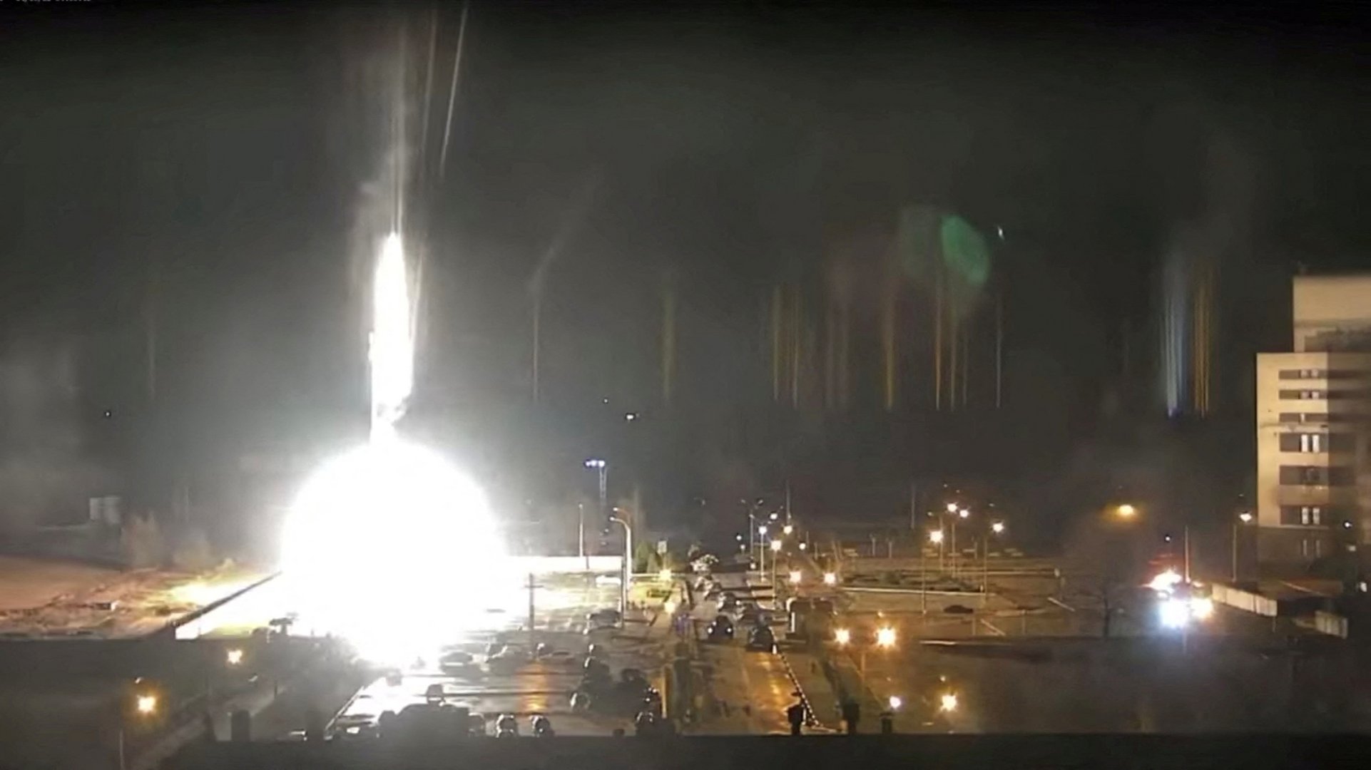image Russia seizes Ukraine nuclear power plant as forces lay siege to cities (Update 4)