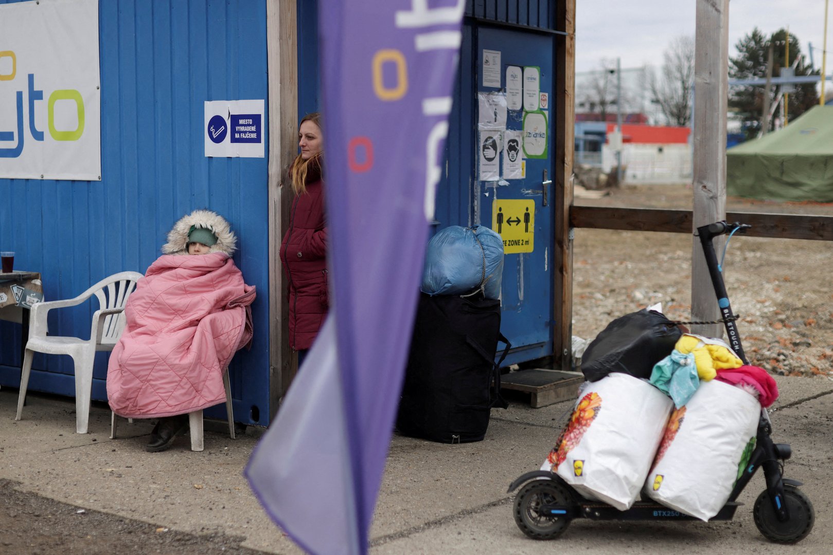 image Evacuation of Ukraine&#8217;s Mariupol fails again, stranding civilians under siege (Update 6)