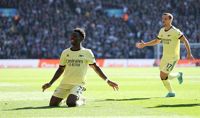 image Saka strike enough to earn Arsenal win at Villa
