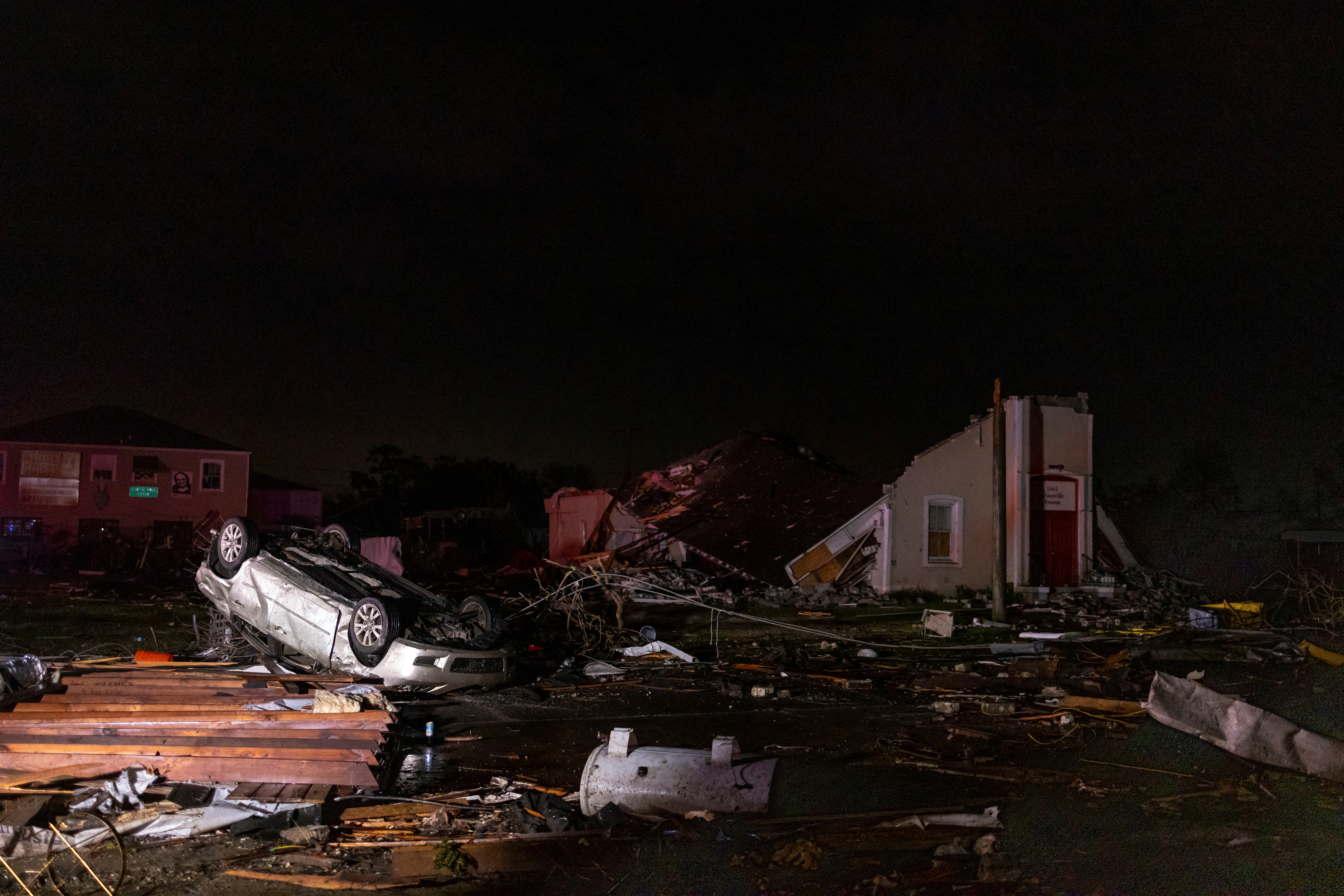 image Tornado rips through New Orleans, destroying homes; one dead
