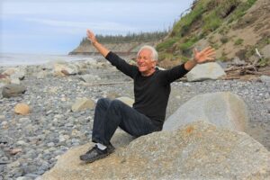 acording to the statistics, older people have maintained their happiness better than youngsters during the pandemic