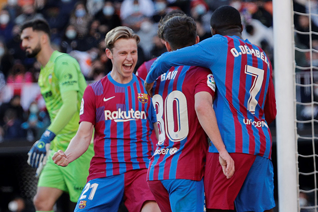 image Barca excited to win Europa League title, De Jong says