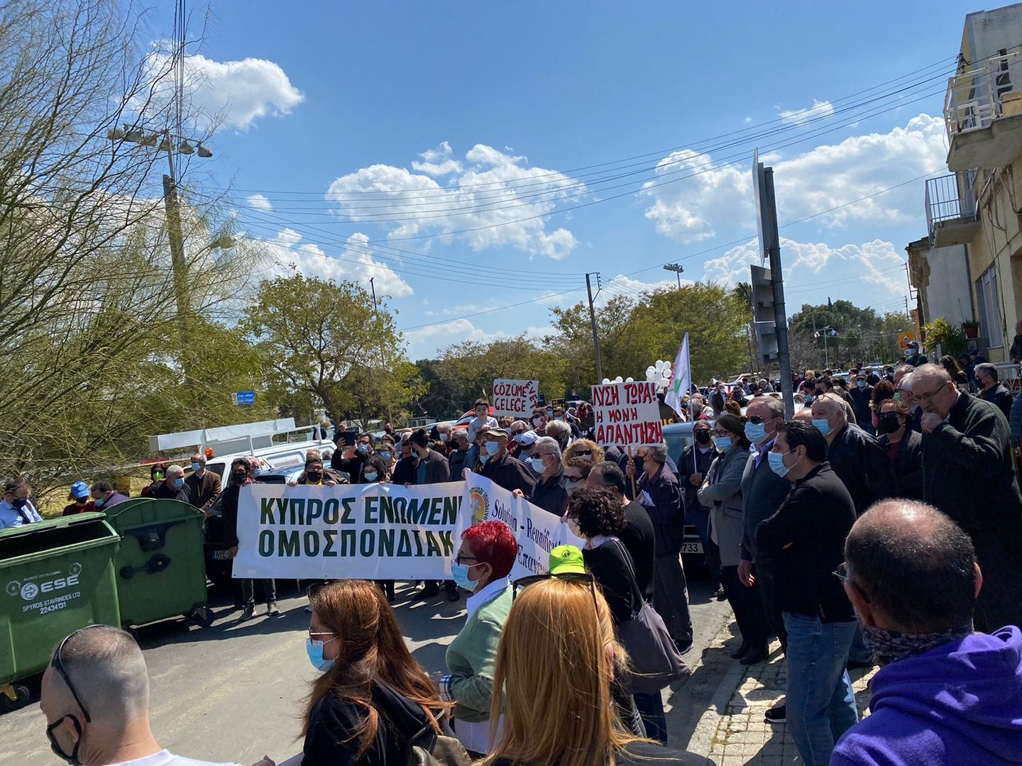 image Scores of people on both sides march for more crossing points  