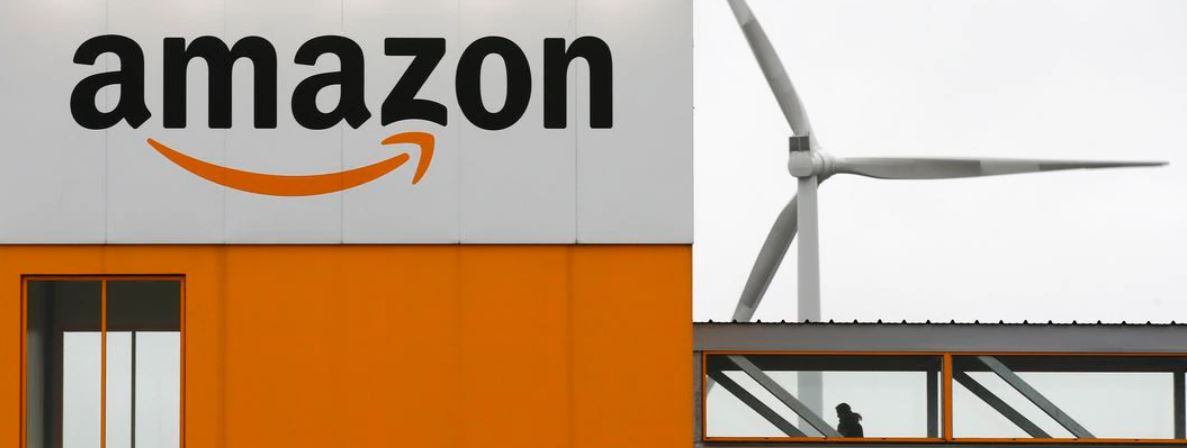 image Amazon asks employees to be in office at least three days a week