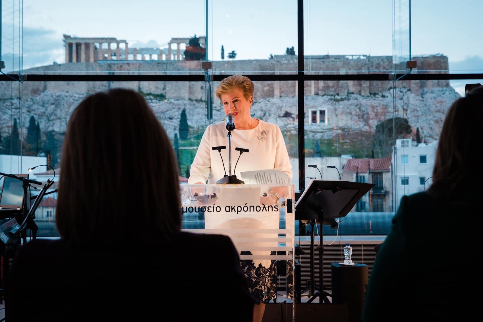 image First Lady takes part in event for return of Parthenon Marbles