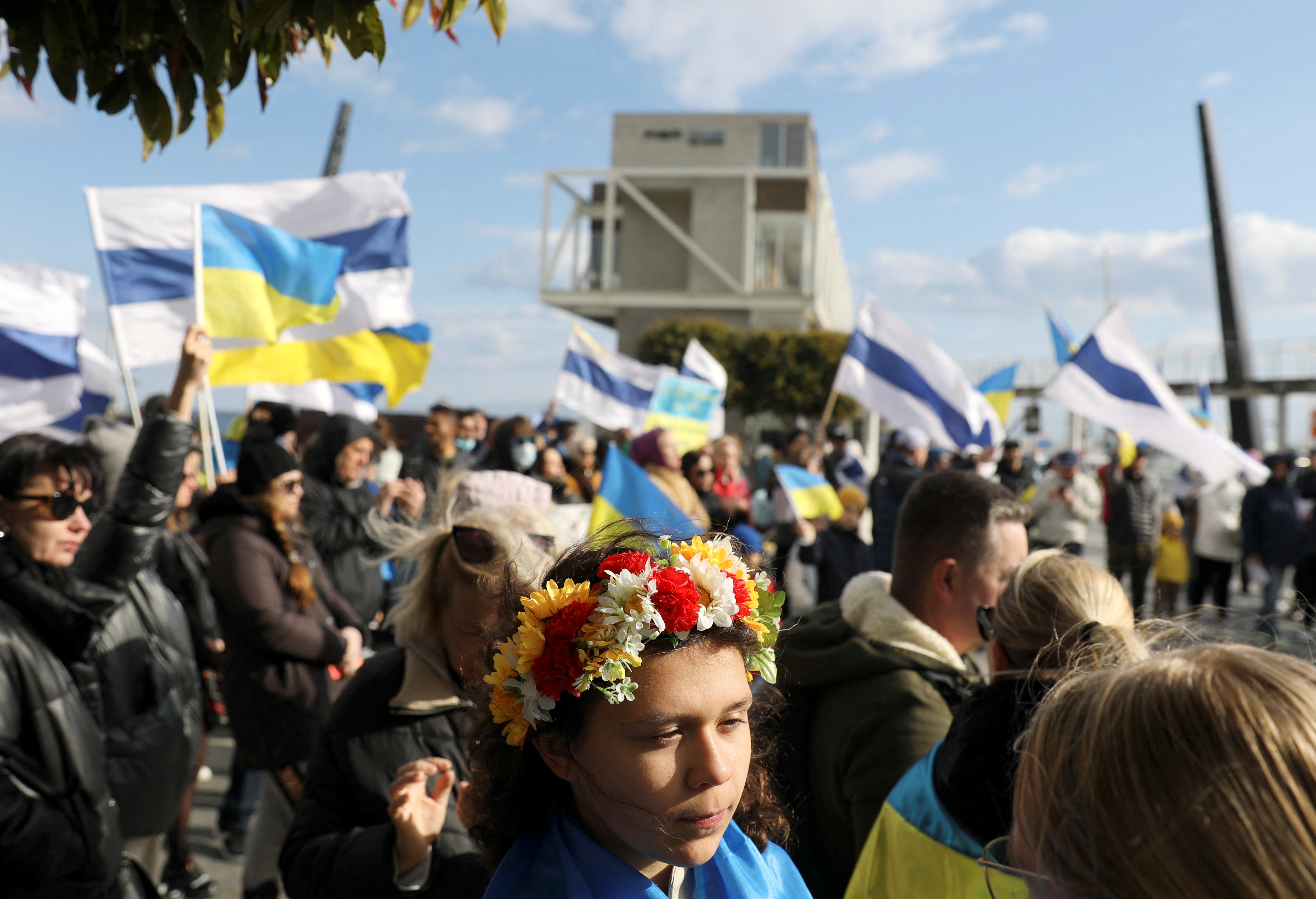 image Demonstrators call for closure of skies over Ukraine
