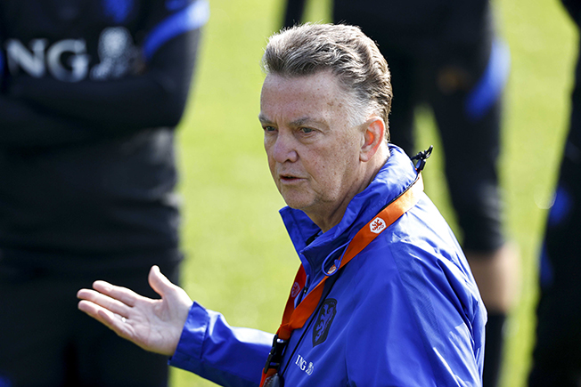 image Dutch coach van Gaal criticises hosting World Cup in Qatar