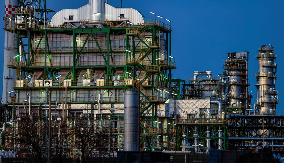 image Countries and companies shun Russian crude over Ukraine invasion