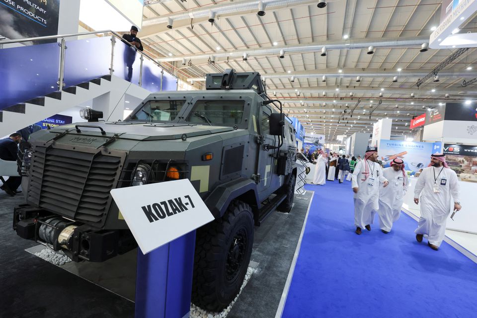 image Russian and Ukrainian weapons compete at Saudi defence show