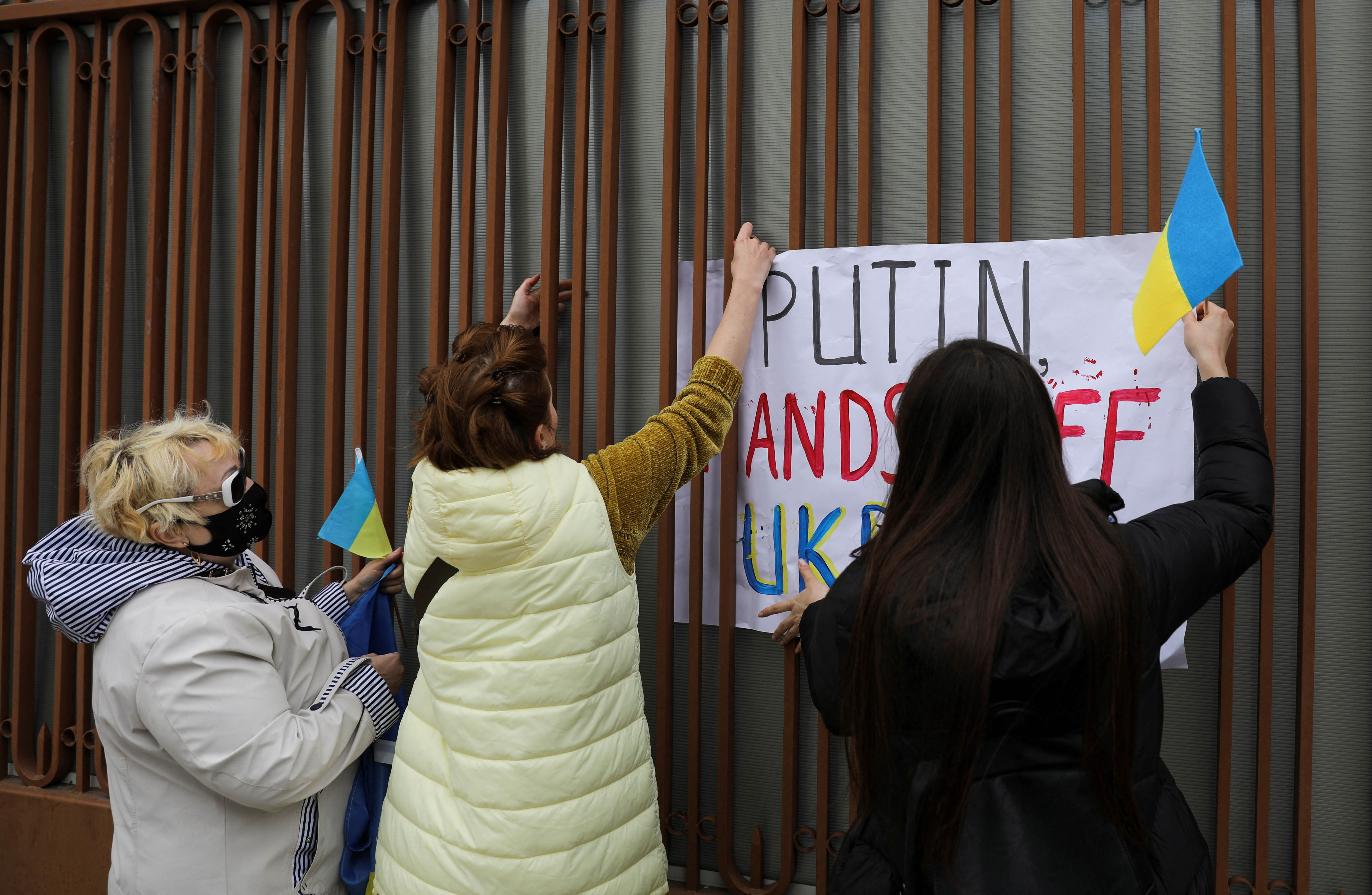 image Dozens of Ukrainian families holidaying in Cyprus stranded on the island