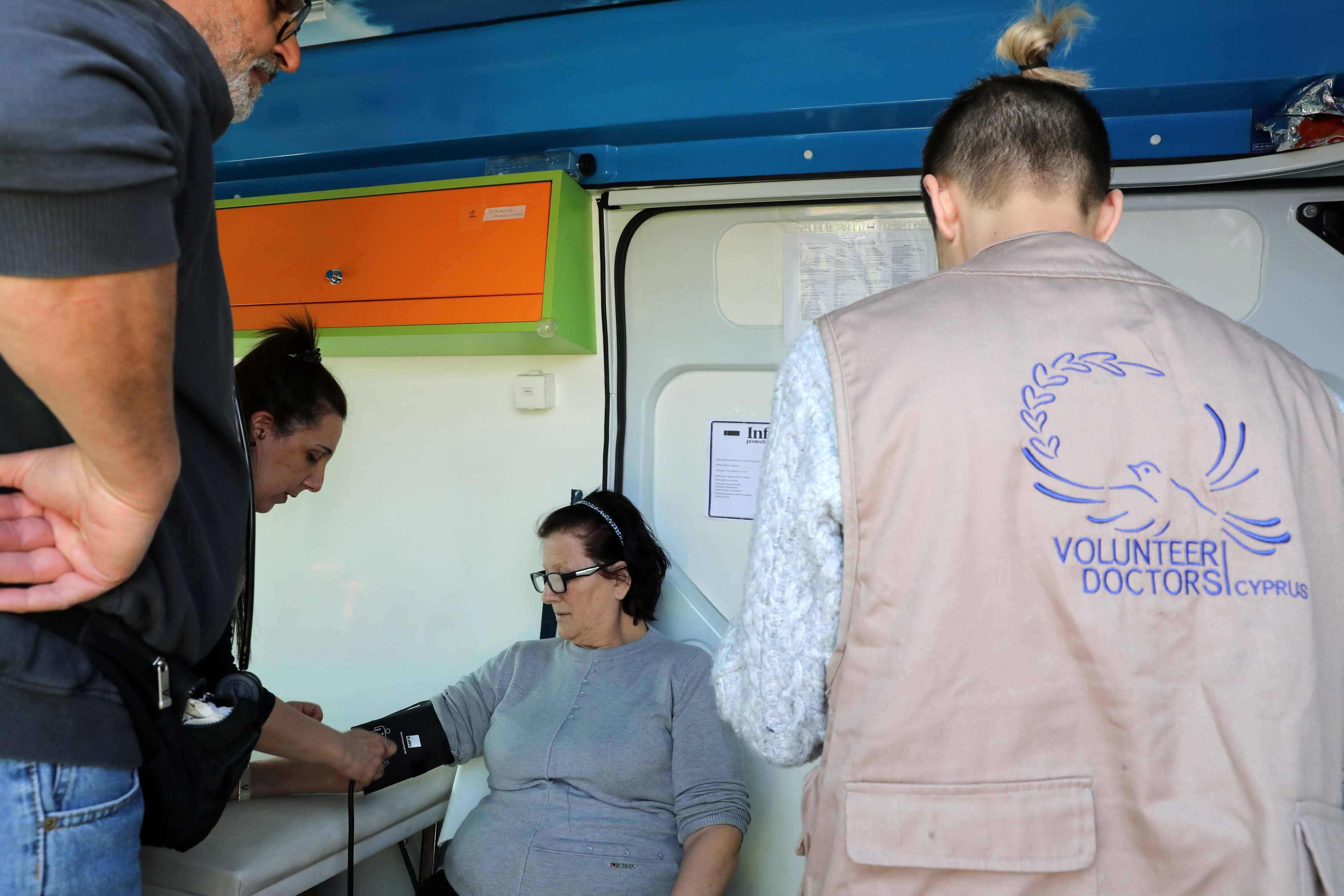 image Second team of Cypriot volunteer medics at Ukrainian border (Updated)