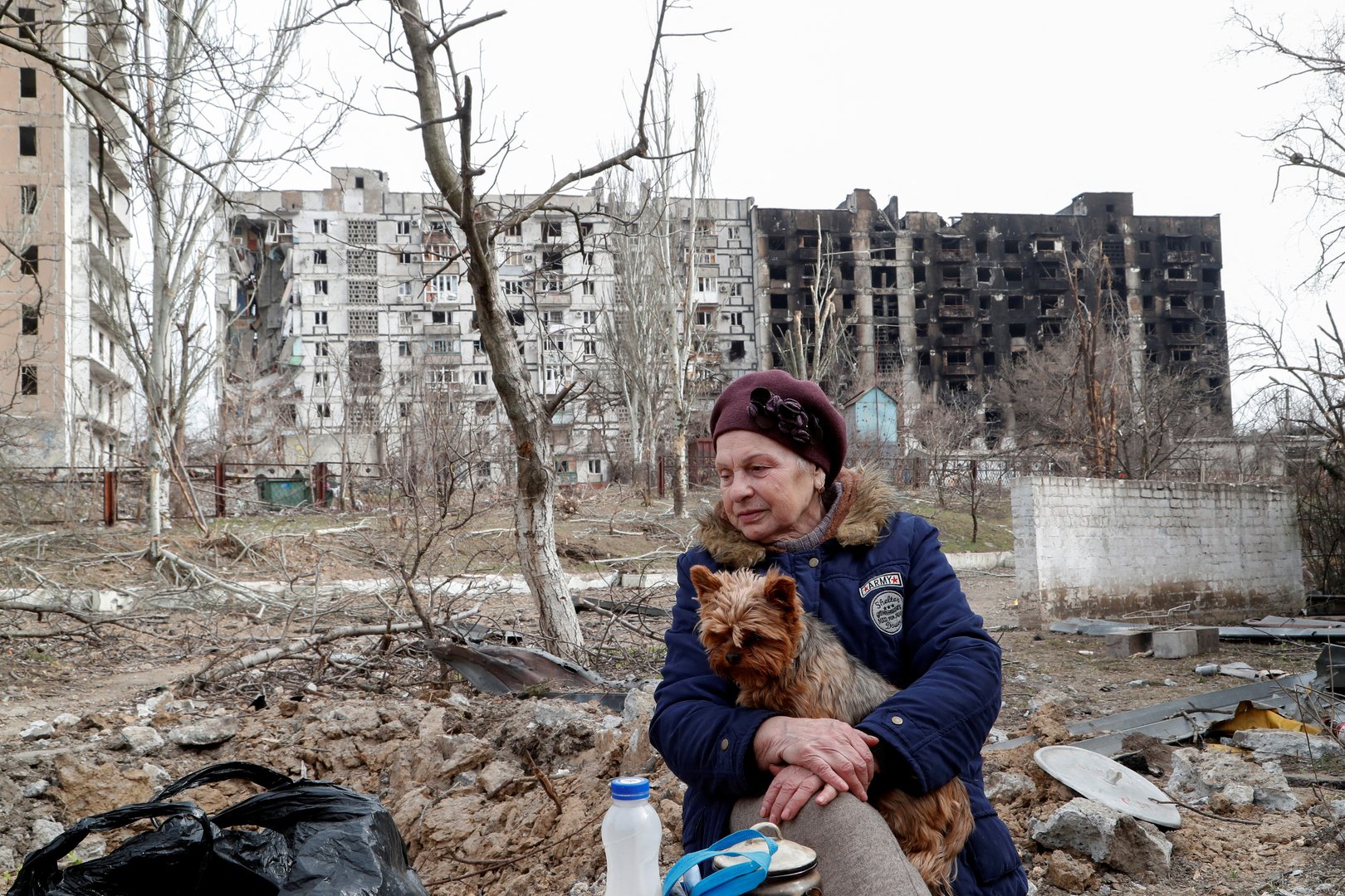 image Red Cross trying again to escort evacuation convoy out of Ukraine&#8217;s Mariupol