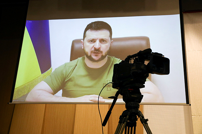 image Zelenskiy urges quick EU sanctions on Russian oil, all banks