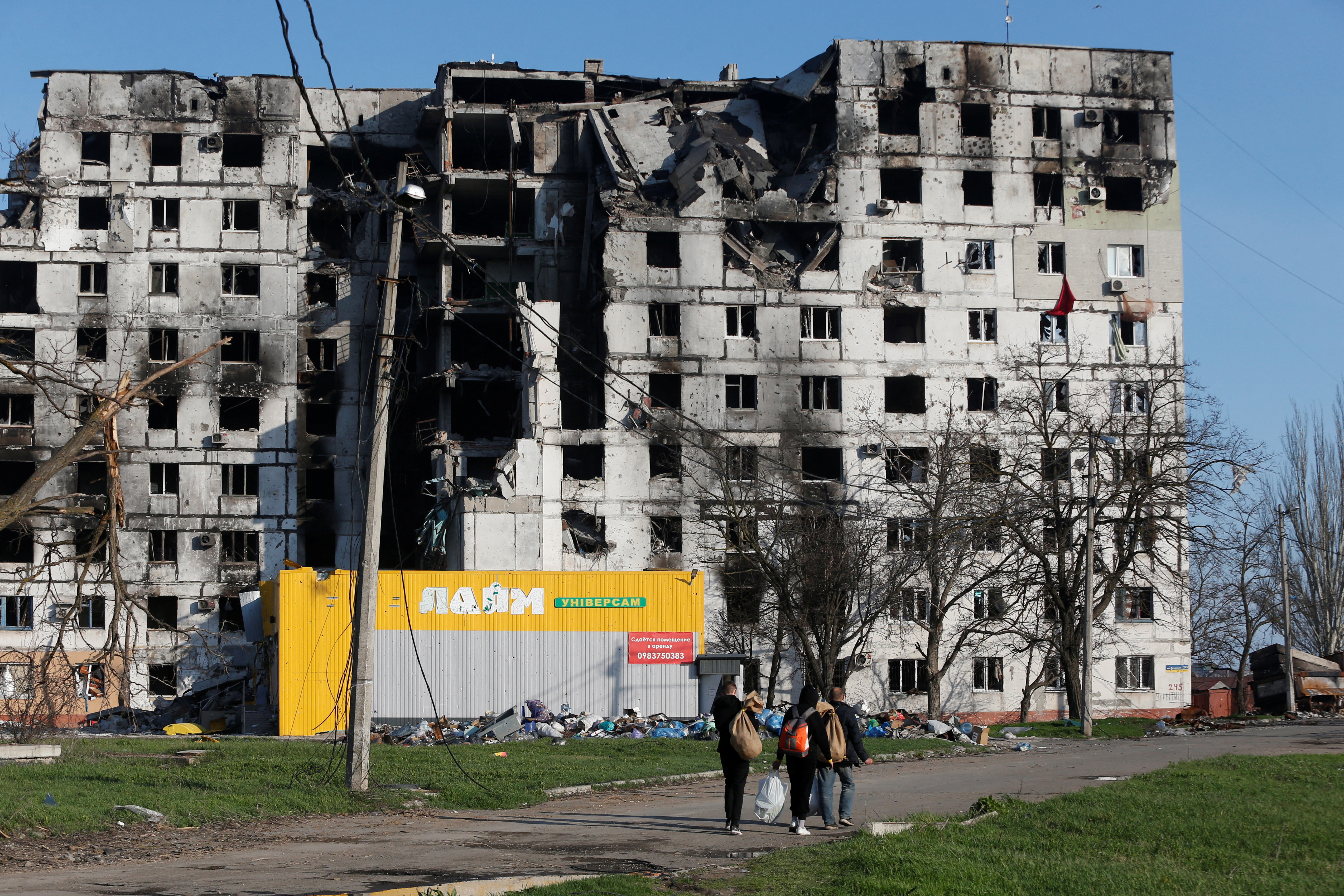 image Putin claims victory in Mariupol, US to send more guns and money (Update 2)