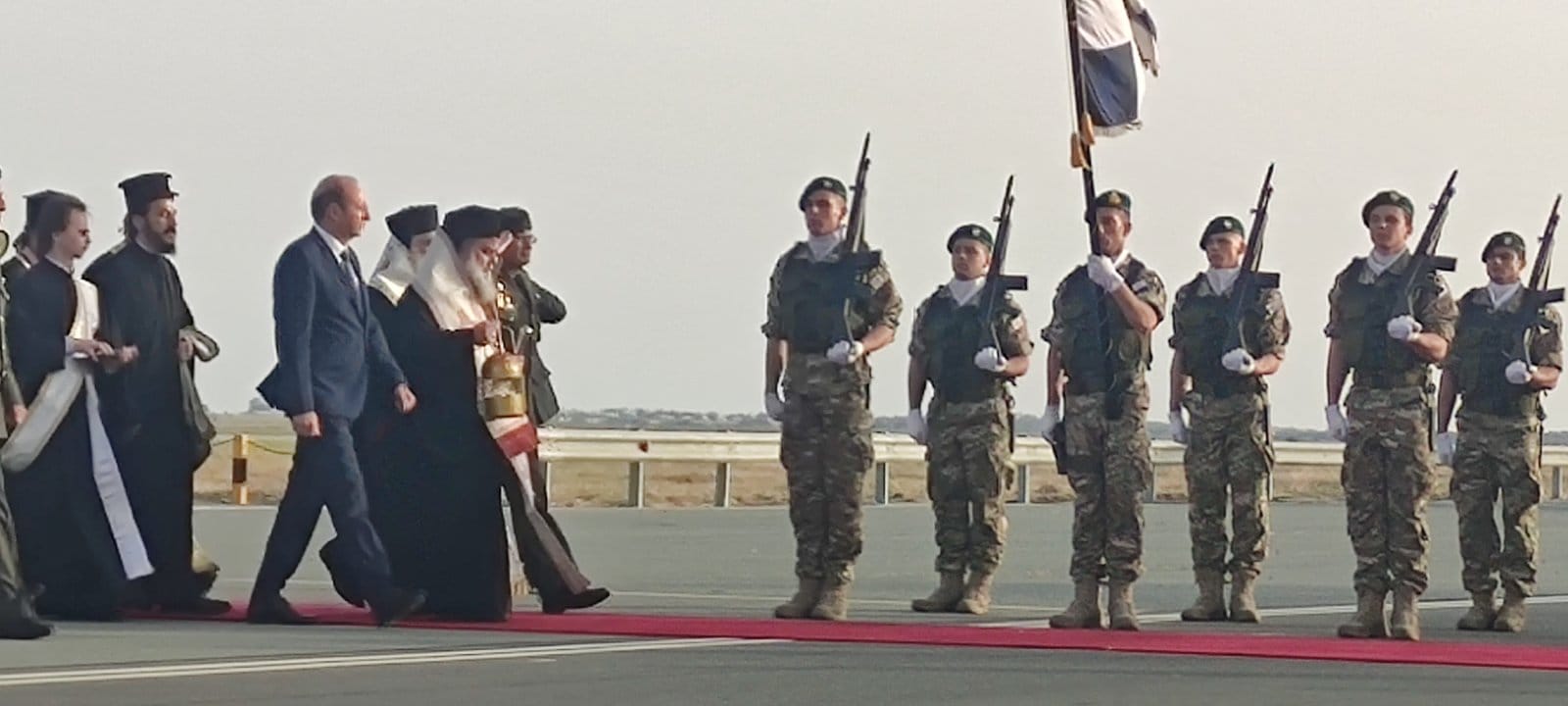 image Holy Light arrives in Cyprus for Easter services
