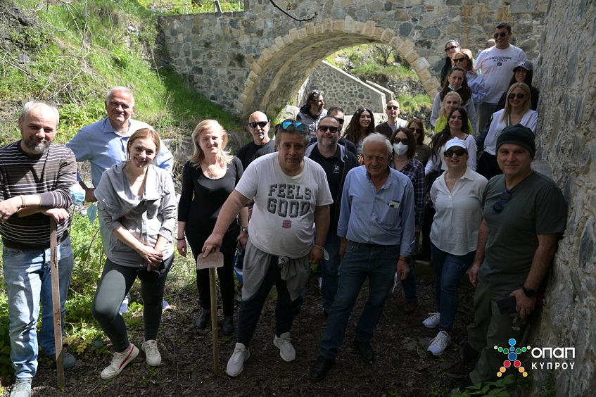 image OPAP Cyprus, SPPMEDIA jointly plant trees at Platanistasa