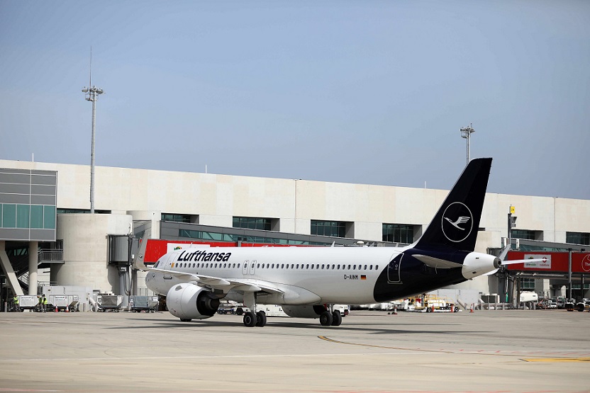 lufthansaairlines40yrscyprus