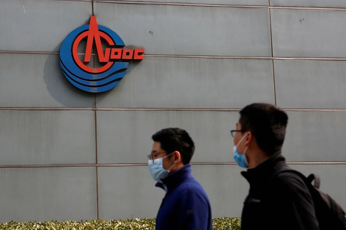 image China&#8217;s oil champion prepares Western retreat over sanctions fear