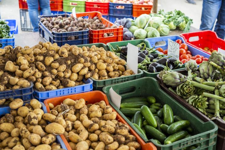image Retailers making almost 350% profit on fresh fruit and veg