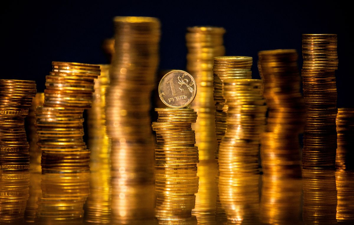 image Rouble falls as Russia relaxes capital controls; Rosbank shares jump 40 per cent