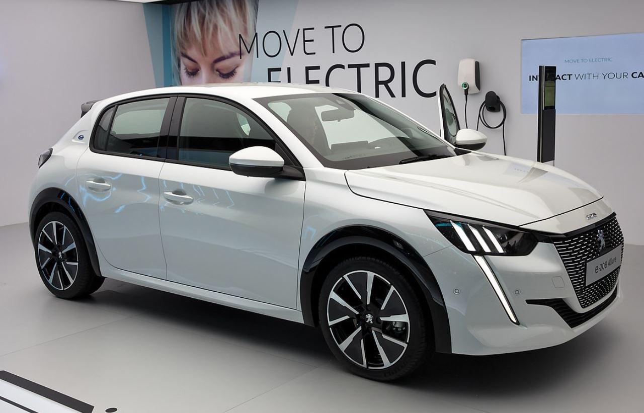 image Stellantis suspends vehicle production in Russia