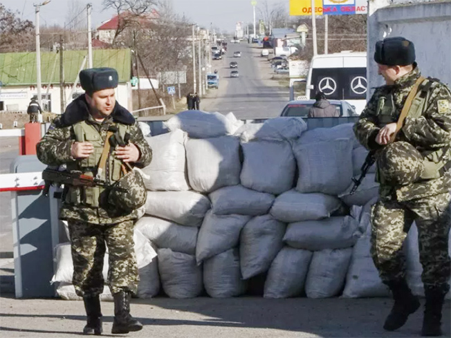 image Moldova accuses Russian army of trying to recruit its citizens