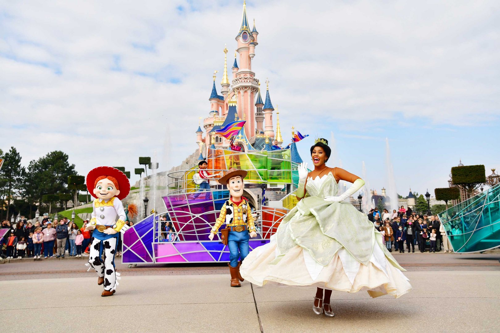 image Disneyland Paris celebrates 30 magical years
