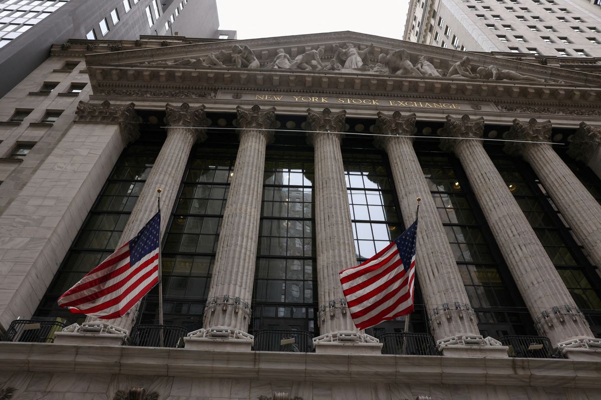 image Wall St Week Ahead Investors turn to defensive stocks as economic concerns grow