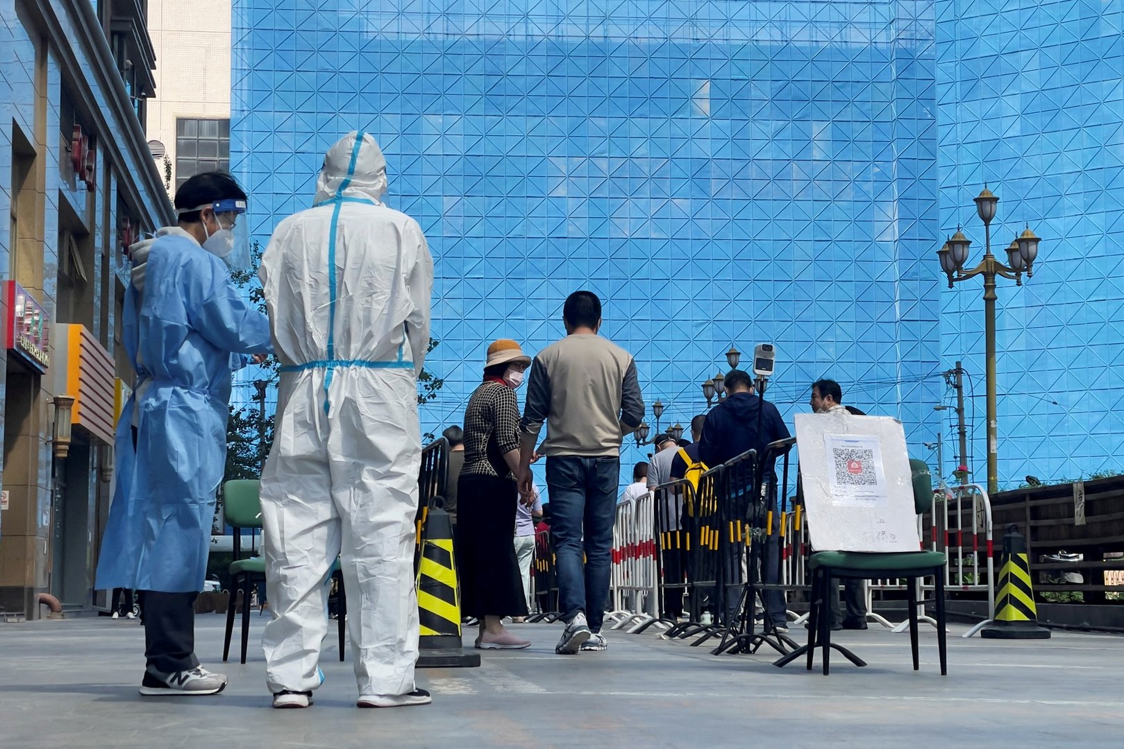 image Beijing curbs public transport as COVID spreads in China