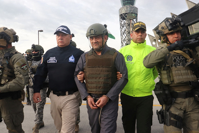 image Colombia extradites accused drug kingpin Otoniel to the US