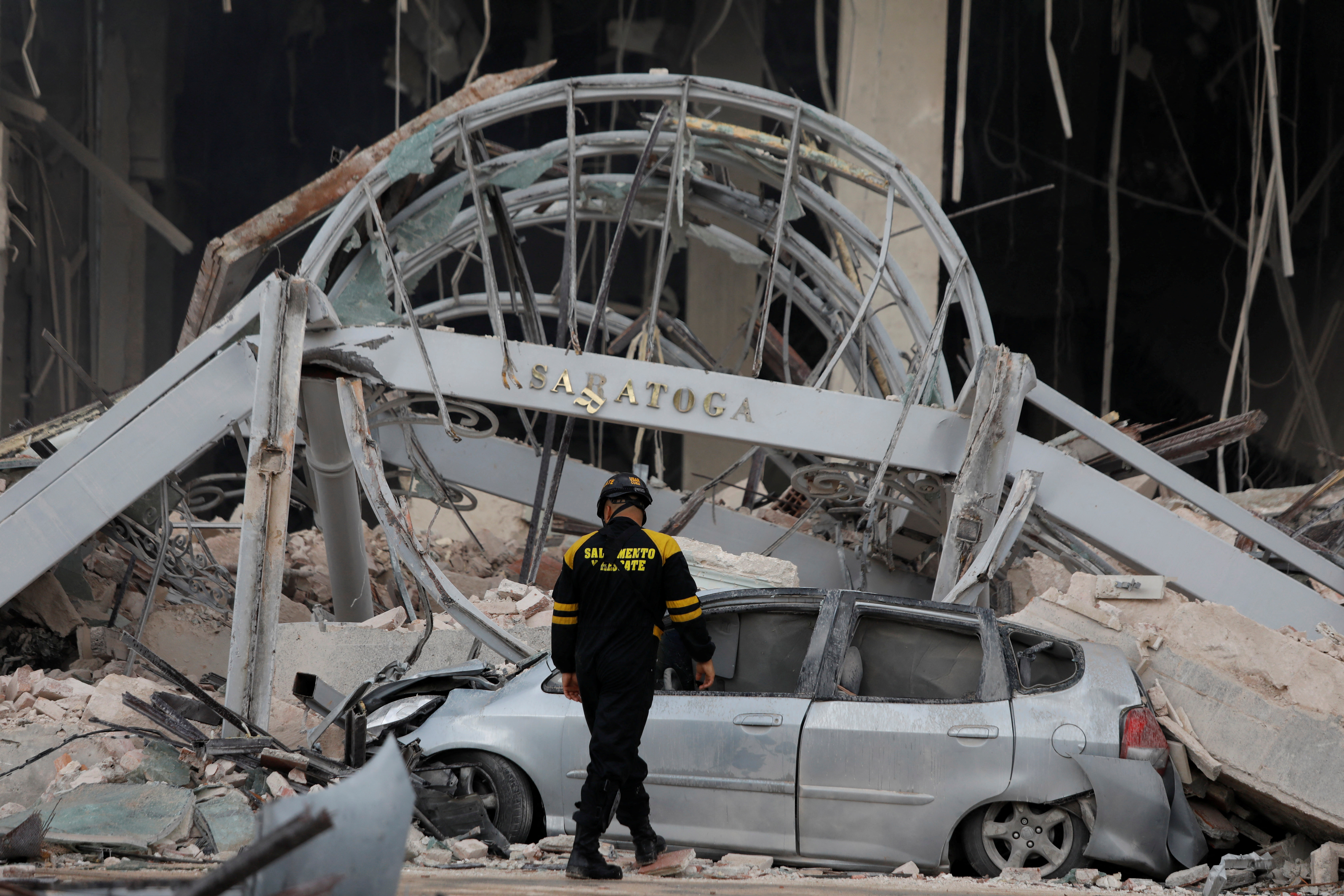 aftermath of explosion at hotel saratoga, in havana