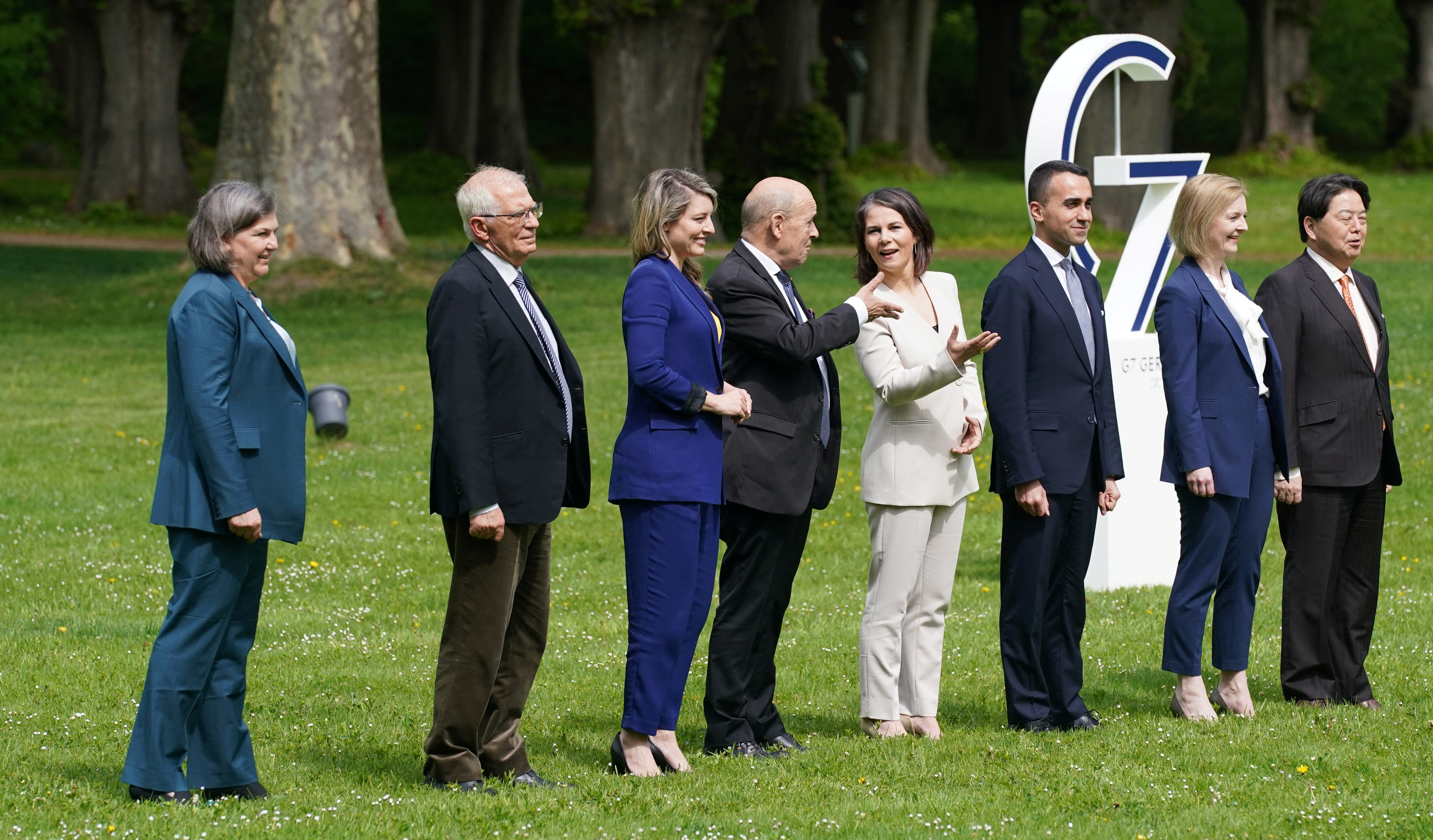 image G7 backs more aid, weapons to Ukraine in show of unity against Russia