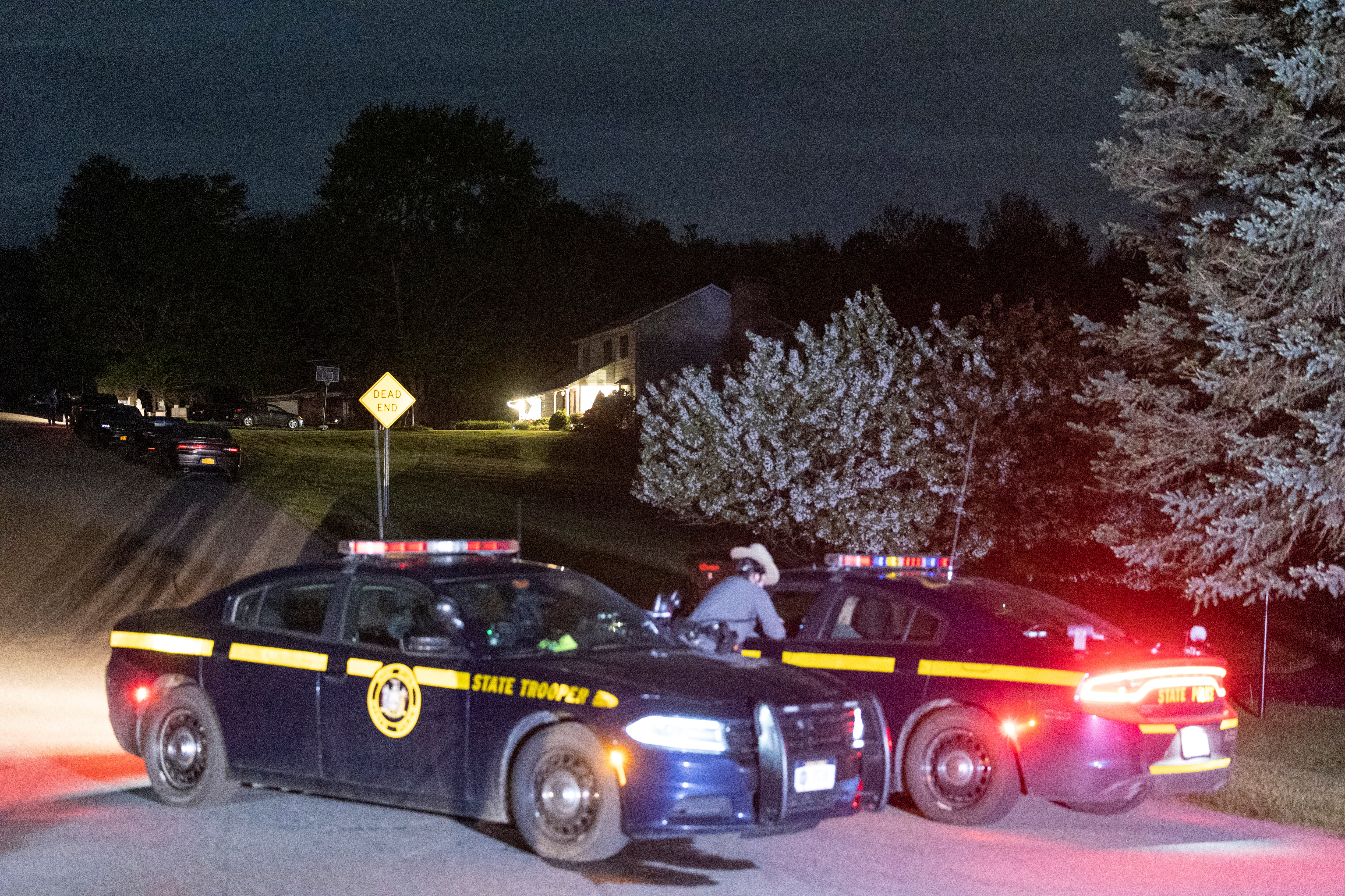 image Gunman kills 10 in live-streamed racial attack on New York state supermarket