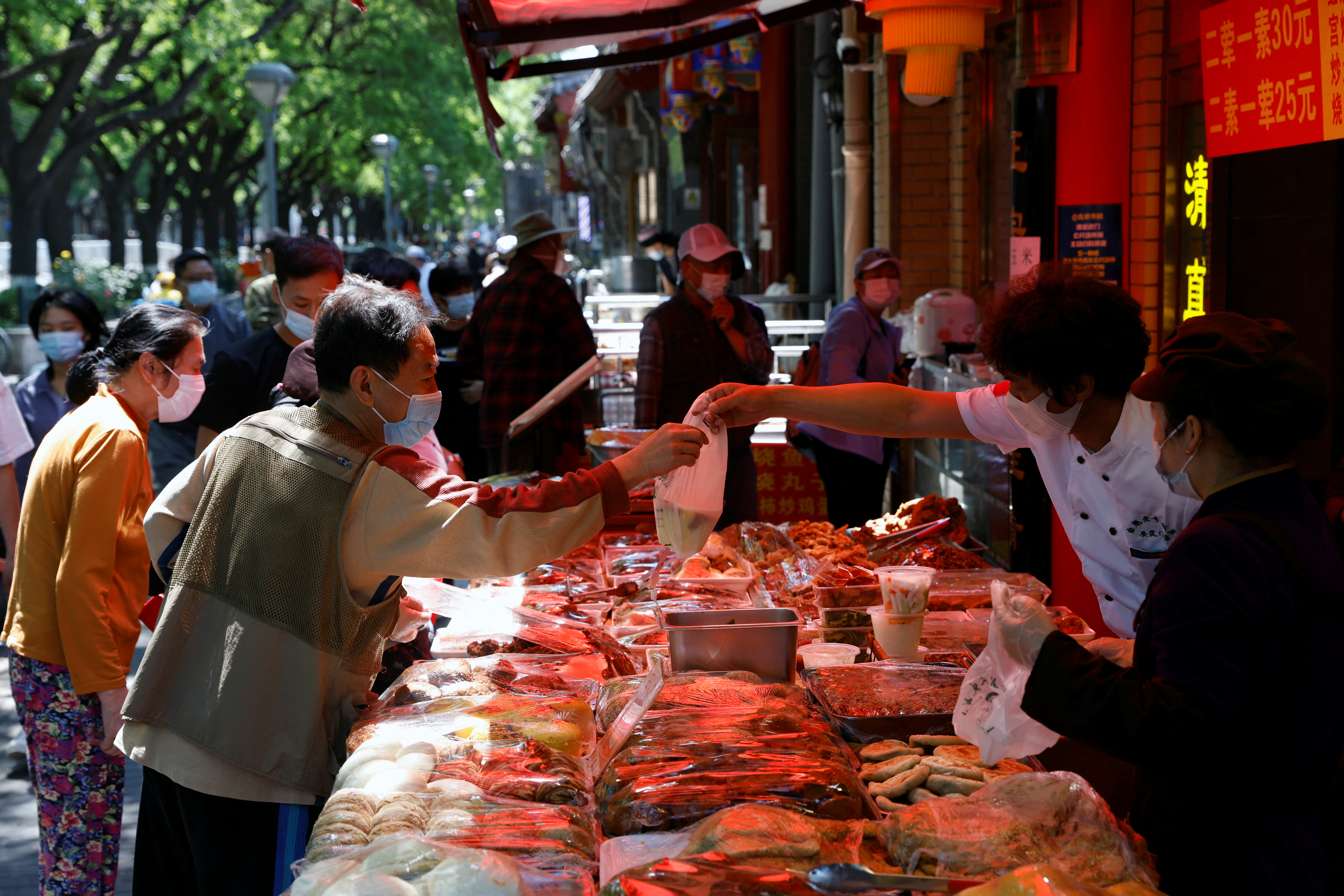 image China Covid peak to last two-three months, hit rural areas next