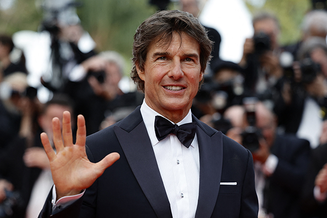 image Tom Cruise swoops into Cannes, igniting film festival