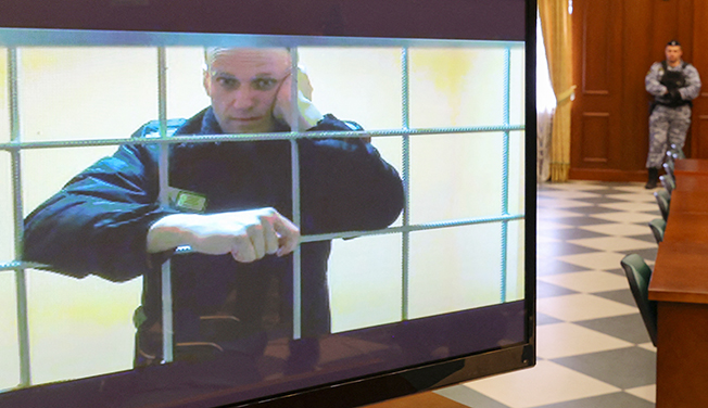 image Jailed Russian politician Navalny says he is back in punishment cell