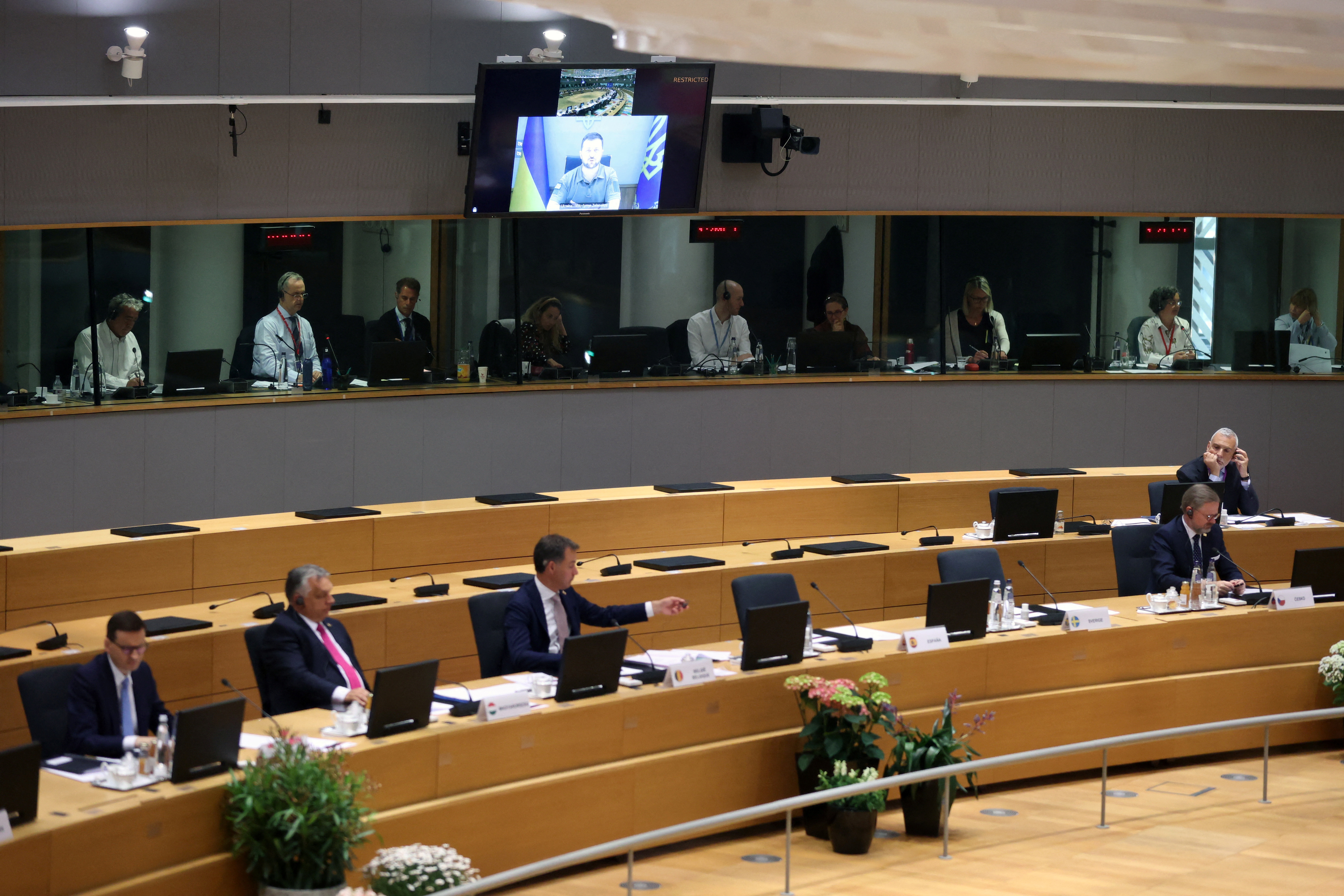 image Zelenskiy chides EU for failing to agree on Russian oil import ban