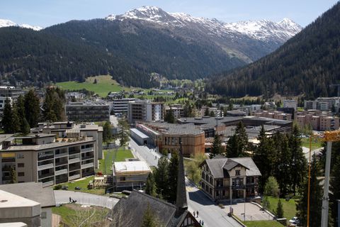 image Snowless Davos readies new face for World Economic Forum meeting