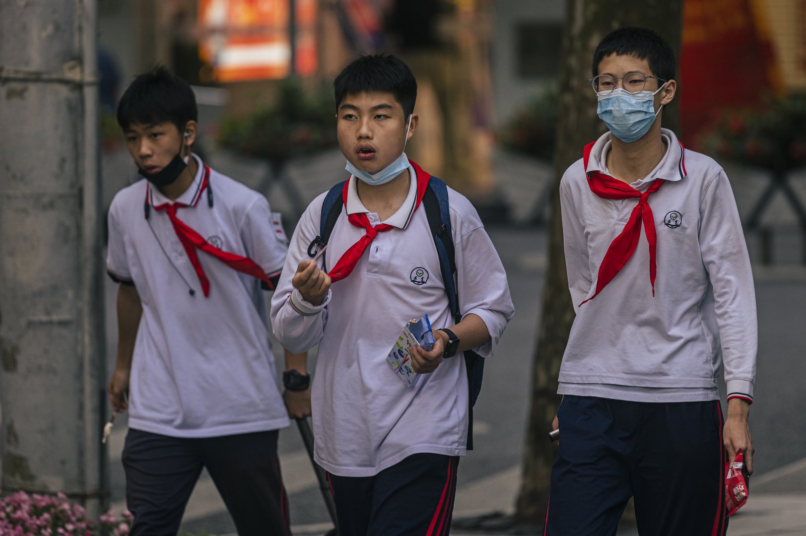 image Shanghai heading out of lockdown but China still lost in economic gloom