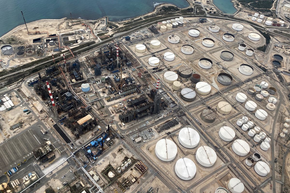image Oil bounces higher ahead of Fed moves, EU sanctions on Russian oil