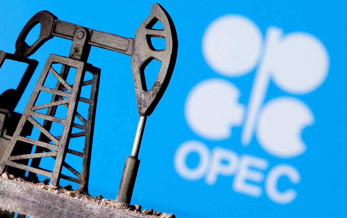 image OPEC+ agrees small oil production cut