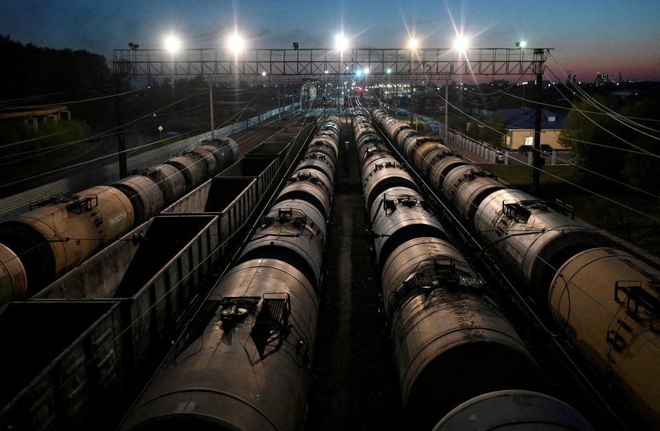image Russian oil output up 1.7 per cent month on month in May so far, Interfax reports