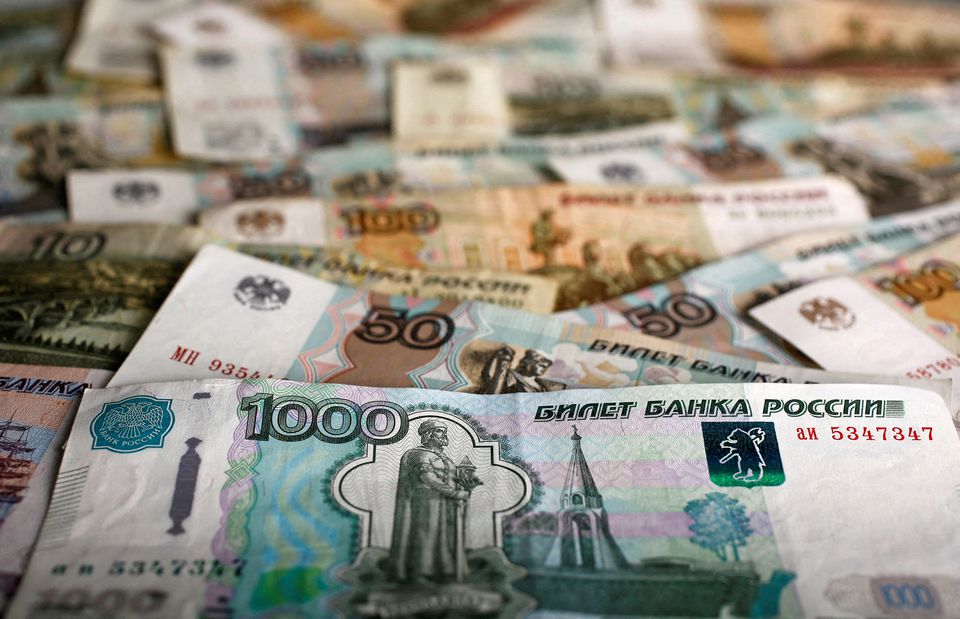 image Four-fifths of emerging market funds still trapped in Russian stocks