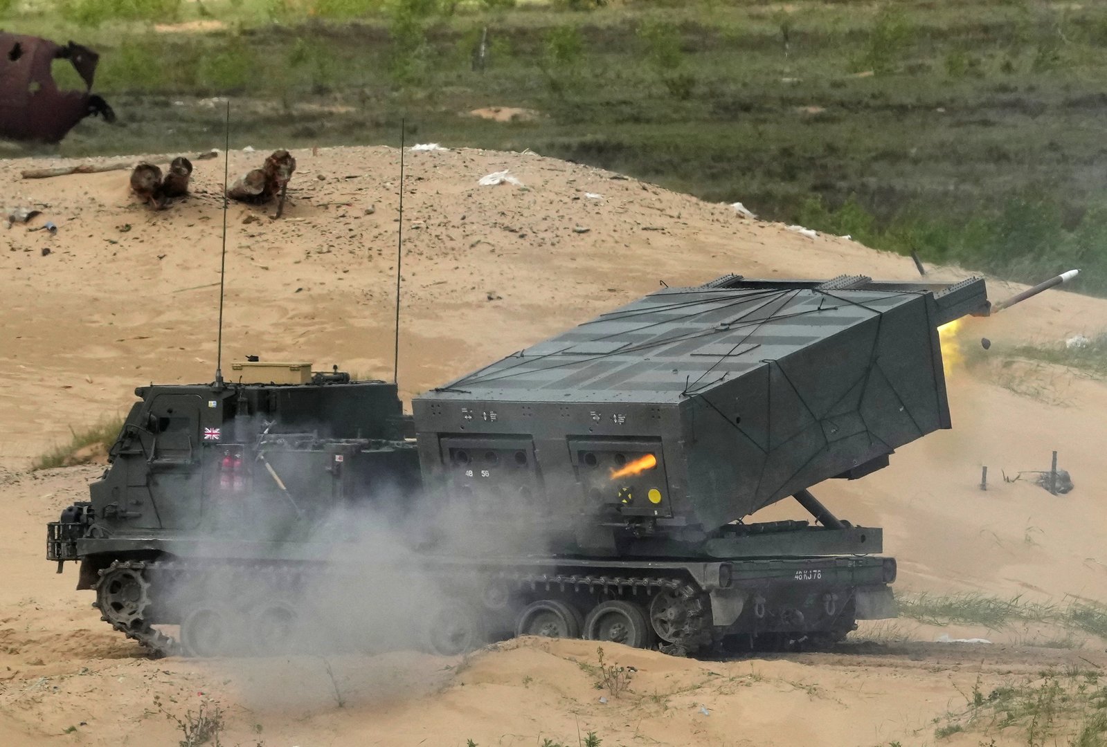 image Britain to send M270 rocket launchers to Ukraine