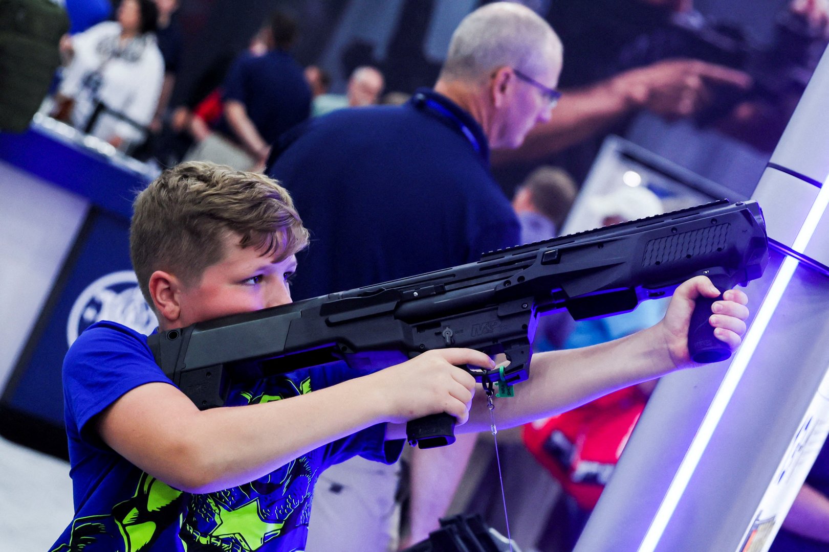 image New York governor signs new curbs on guns in wake of mass shootings
