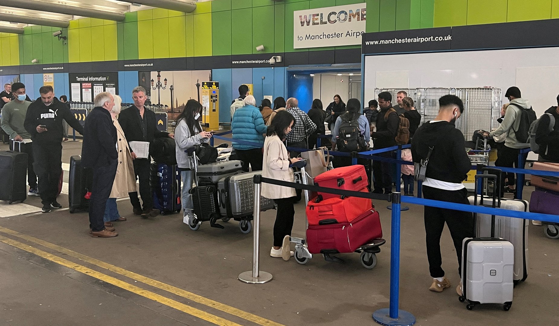 image Why are flights so expensive in the European summer of 2022?