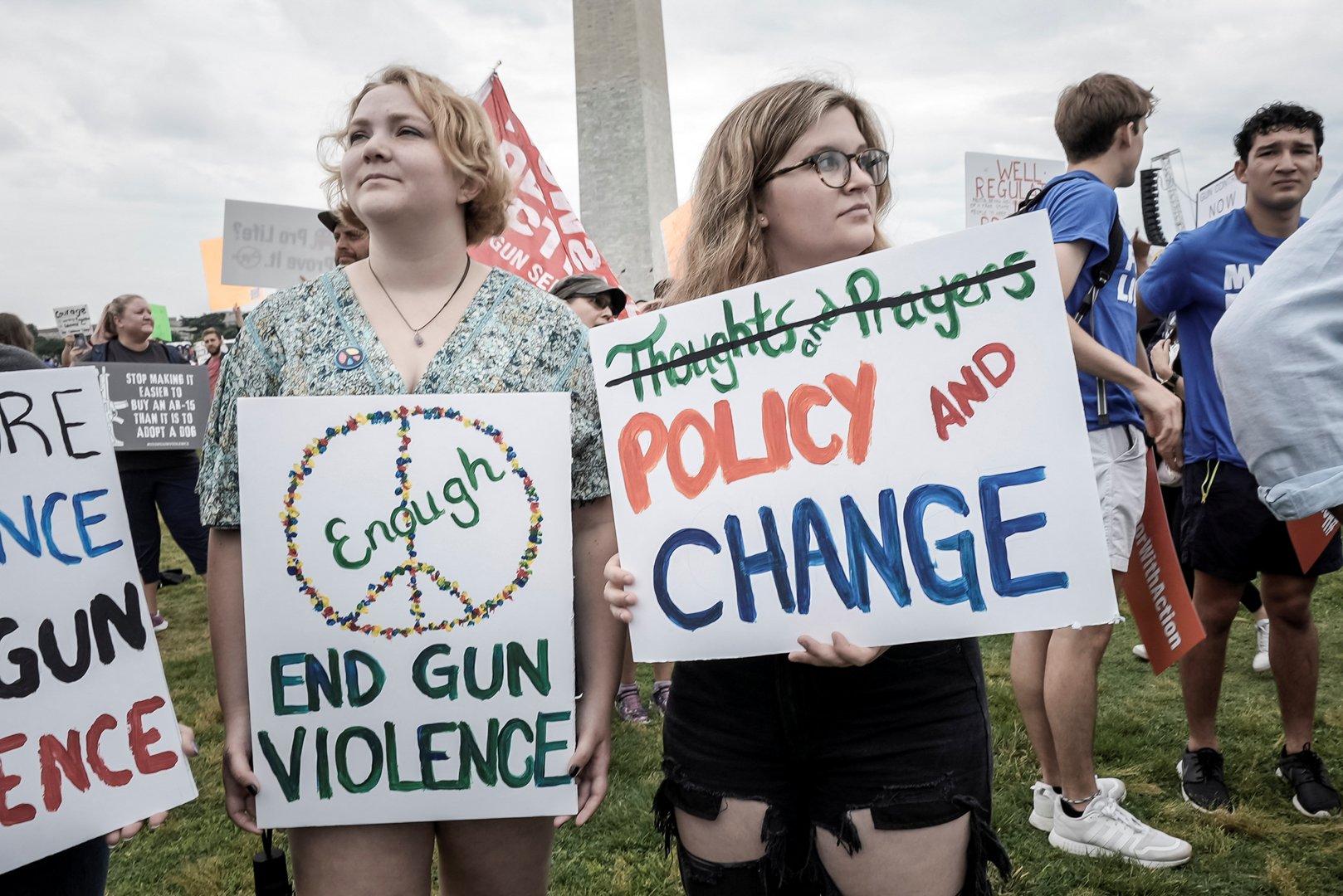 image Republican walks out on U.S. gun legislation talks, Democrat remains hopeful