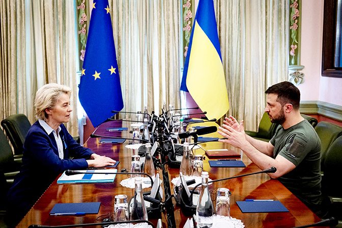 image WRAPUP-EU backs Ukraine&#8217;s membership bid to &#8216;live the European dream&#8217;